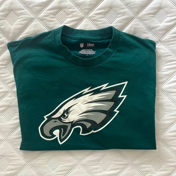NFL Team Apparel Eagles short sleeve tee shirt - Picture 3 of 4